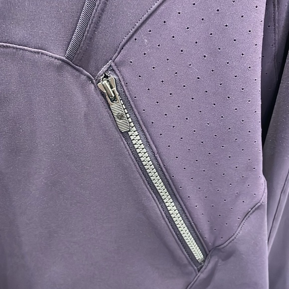 Lululemon Athletica Sleek Essentials Jacket in Boysenberry Size 10 - Picture 6 of 13